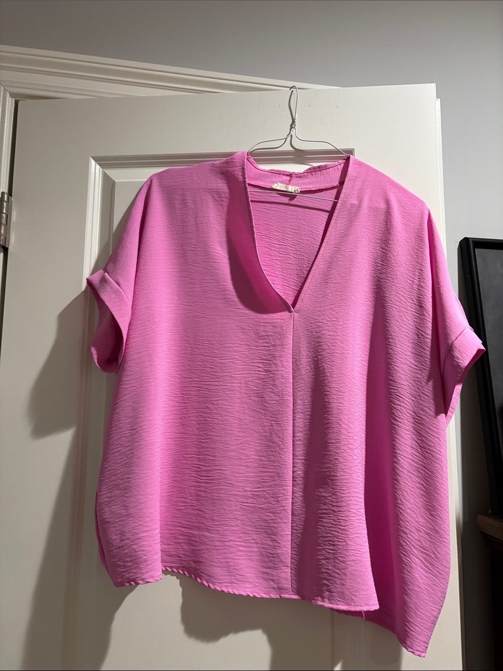 Relaxed V-Neck Short Sleeve Blouse in Pink